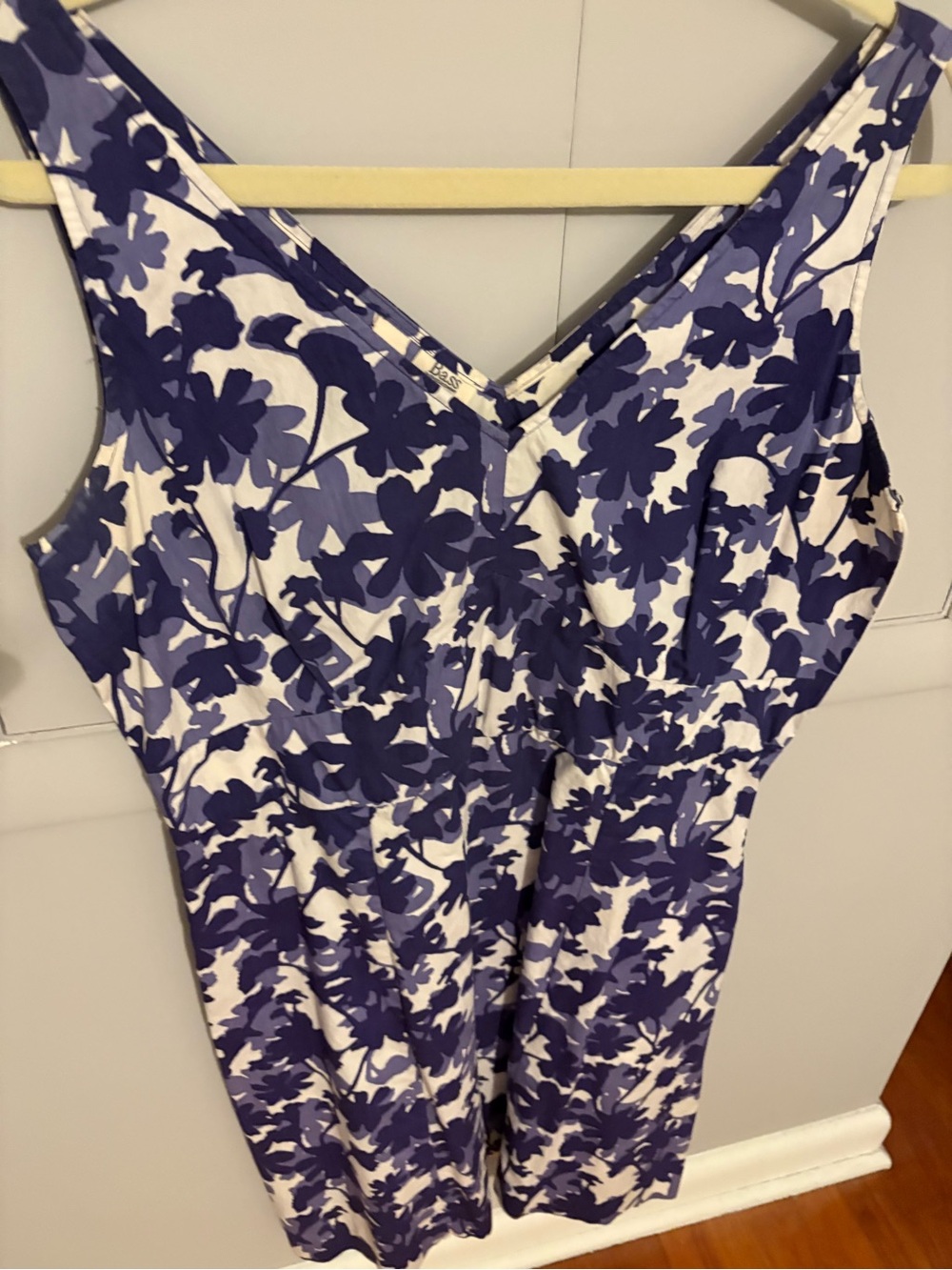 Bass Purple Floral Sleeveless V‑Neck Dress